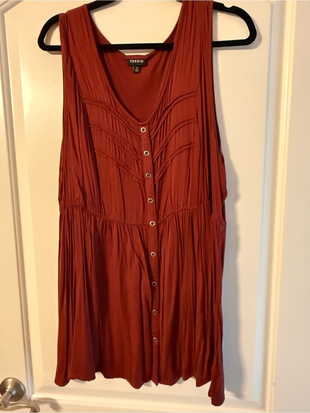 torrid rust-colored sleeveless button-front tank